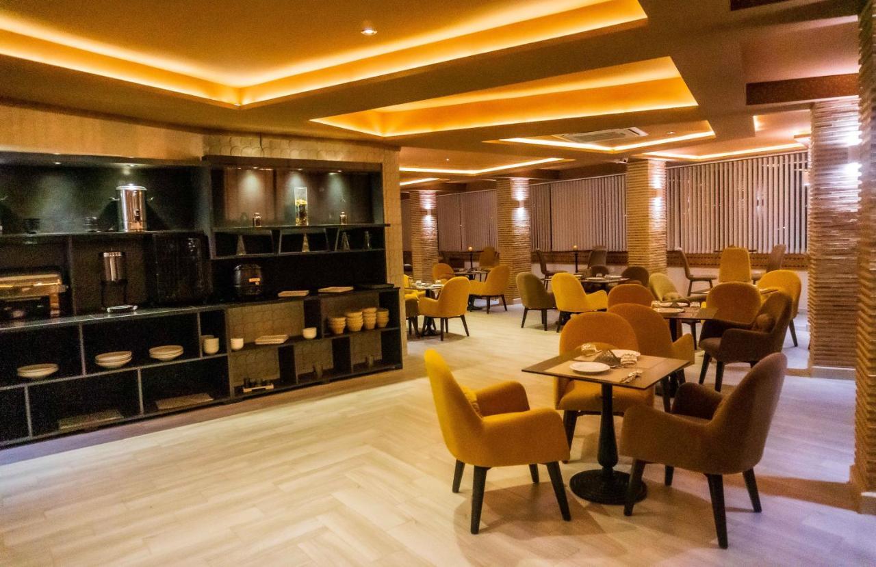 Hotel Golden Flora Béni Mellal Extérieur photo