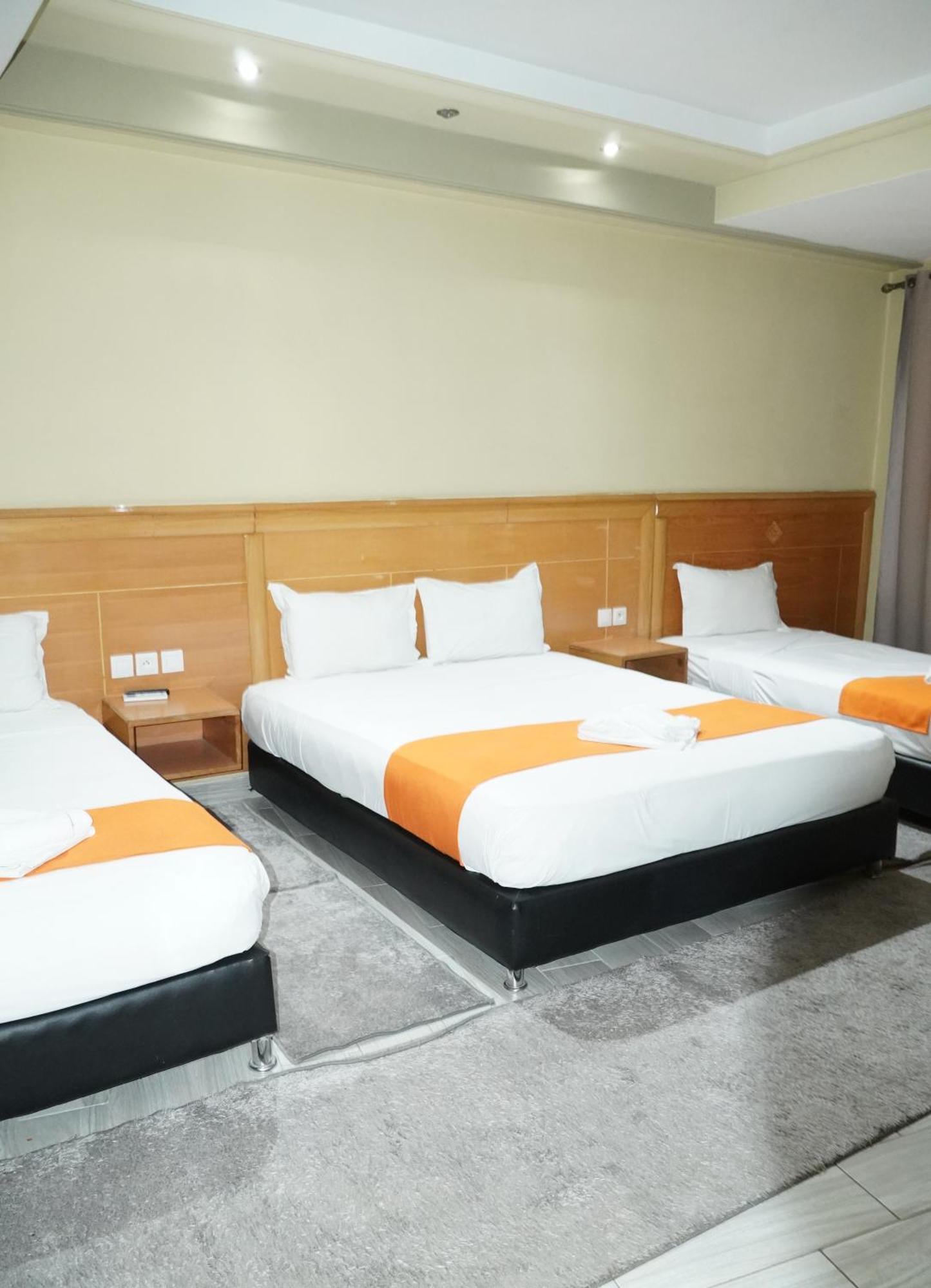 Hotel Golden Flora Béni Mellal Extérieur photo